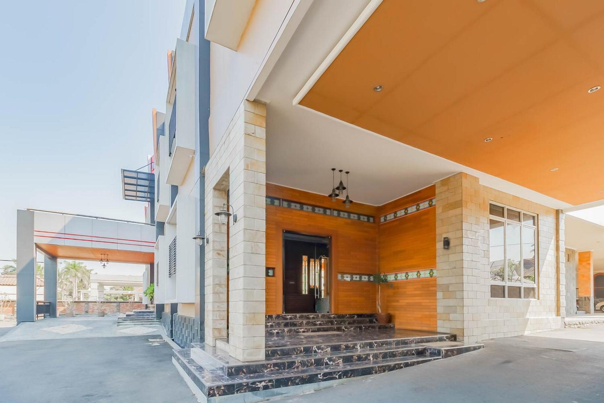 RedDoorz Resort Premium @ Sangkan Hurip Kuningan Exterior foto