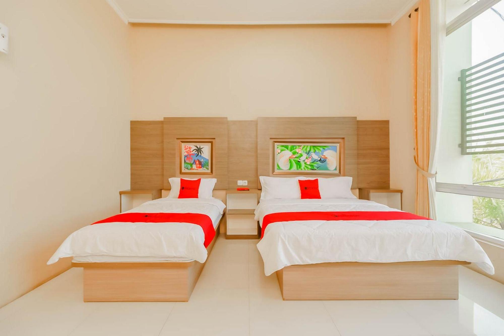 RedDoorz Resort Premium @ Sangkan Hurip Kuningan Exterior foto