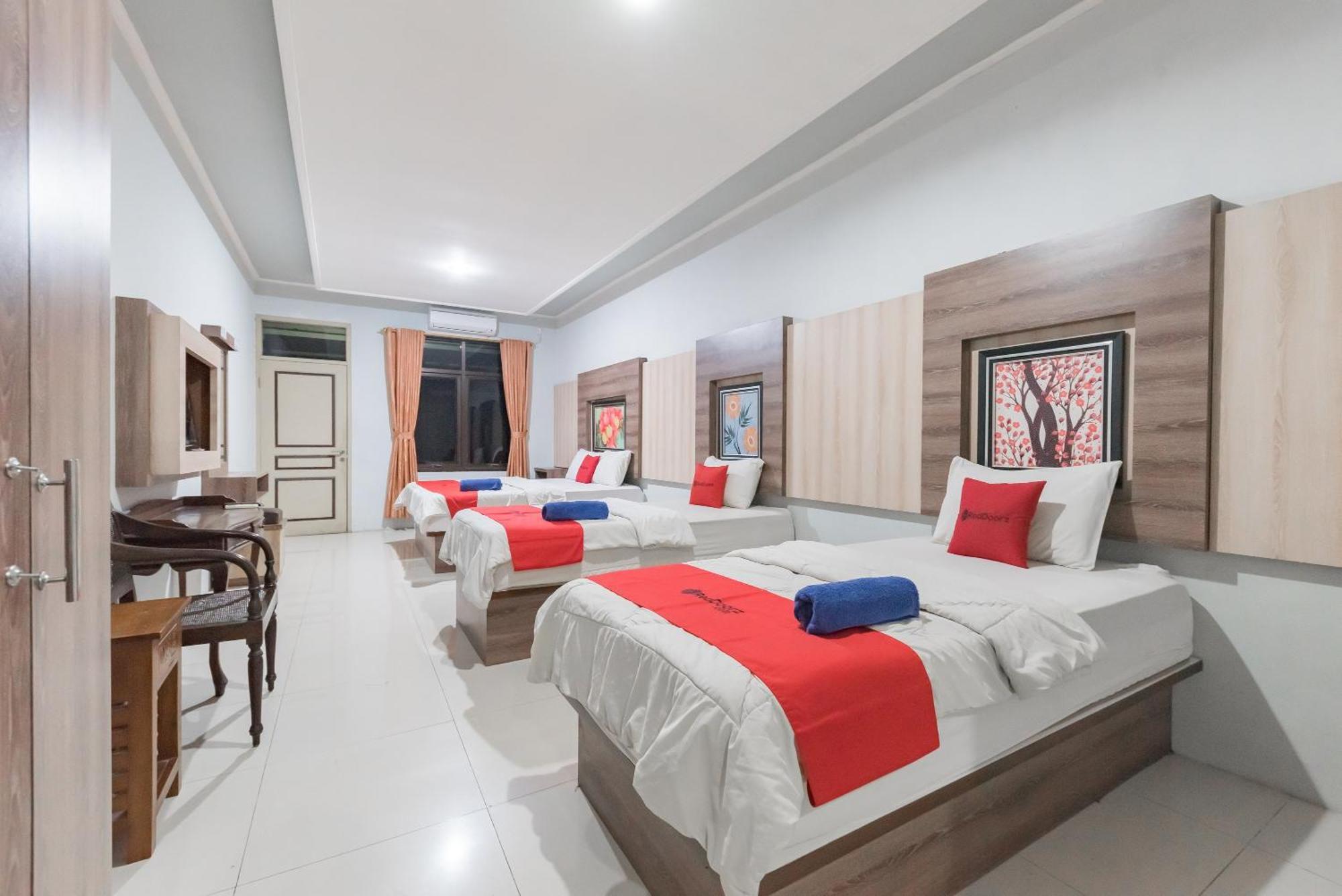 RedDoorz Resort Premium @ Sangkan Hurip Kuningan Exterior foto